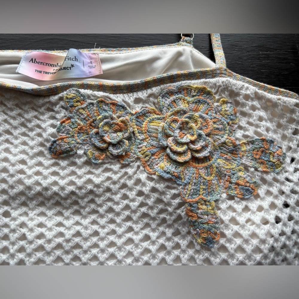 Abercrombie & Fitch White Crochet Top with Floral Accents “The Trevor Project” L - Picture 2 of 11